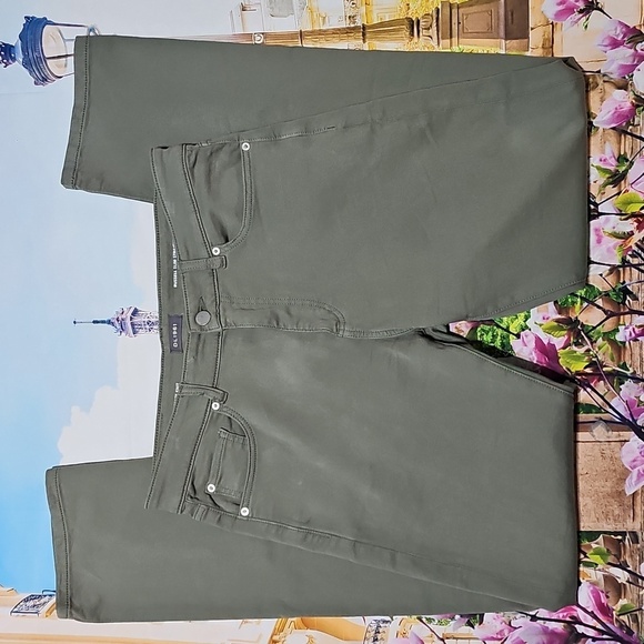 DL1961 Olive Green Slim Straight Russell Jeans 33x34‎ - Picture 1 of 6